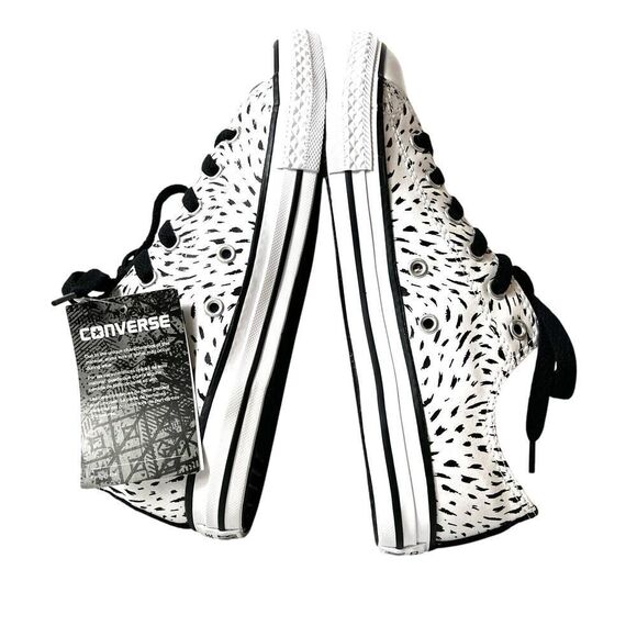 Converse All Star Women's 6.5-7 Black White Glossy Sneakers Lace Up Youth 5 Low - Picture 6 of 9